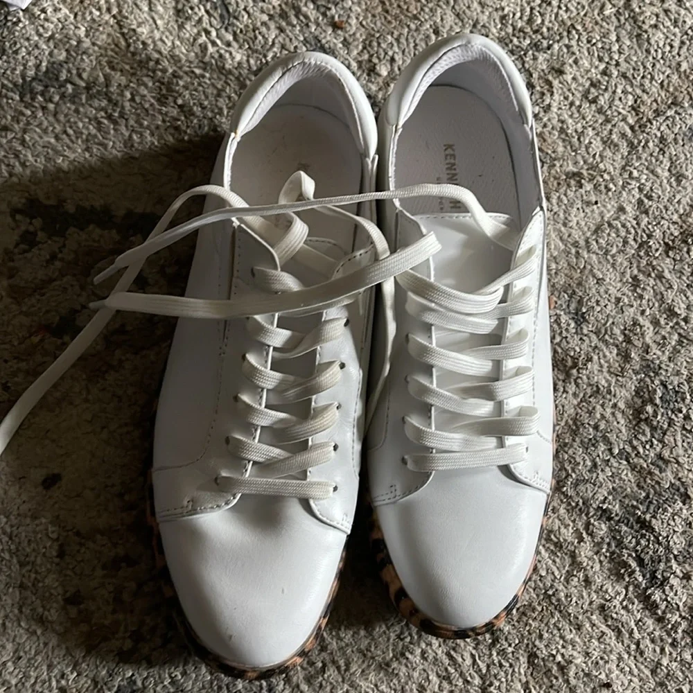 Kenneth Cole white leather lace up sneakers with animal print bottoms. - Picture 4 of 7
